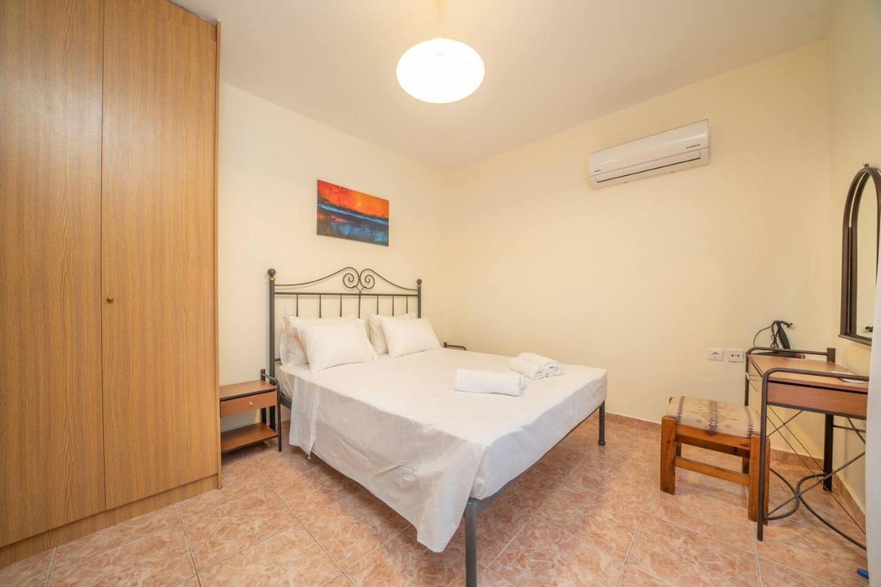 סבורונטה Afroditi Holiday Home - Blue Apartment מראה חיצוני תמונה