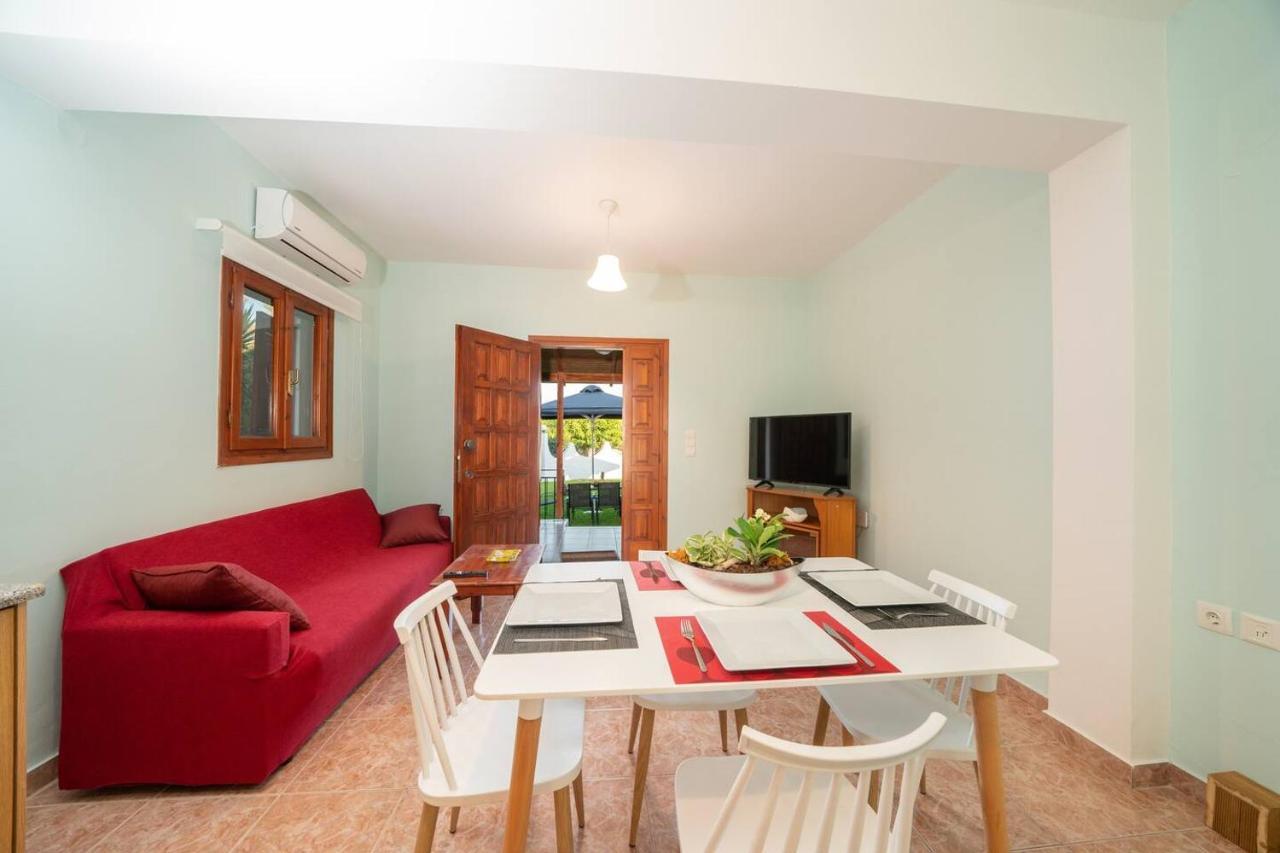 סבורונטה Afroditi Holiday Home - Blue Apartment מראה חיצוני תמונה